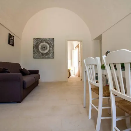 公寓式酒店 Santa Marina Masseria Del Salento 3*