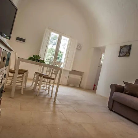 Santa Marina Masseria Del Salento 公寓式酒店 加利波利